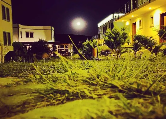 Hotel Sukha Hotel&beach *